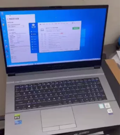 144电竞屏17寸大屏i5十代六核3060...