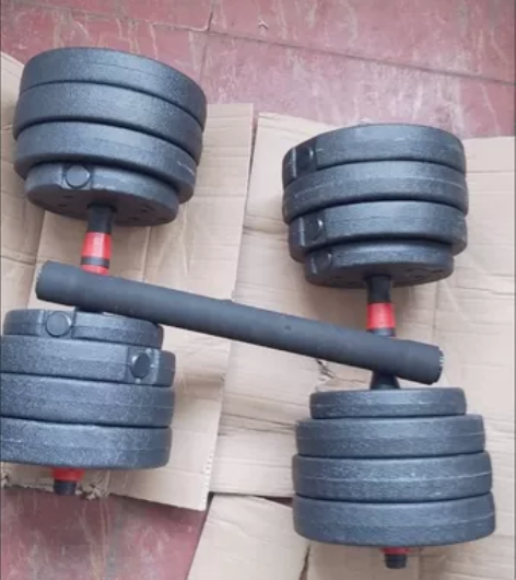 健身工作室不做了，低价出一批全新未拆封哑铃...