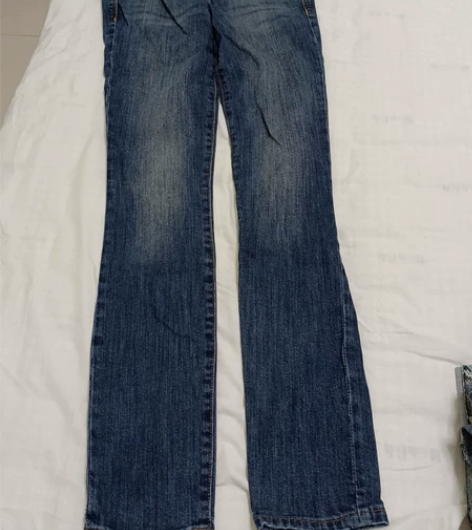 GAP牛仔裤 小了 感兴趣的话点“我想要”...