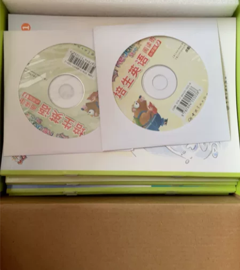 全套培生英语阅读街，9.9成新，光盘都在。...