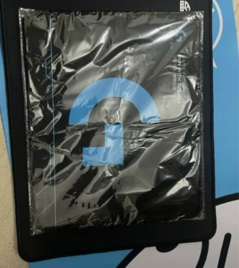 鼠标垫 ，罗技 鼠标垫小张/一张 感兴趣的...