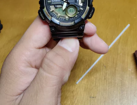 CASIO卡西欧电子手表小黑金，AEQ-1...