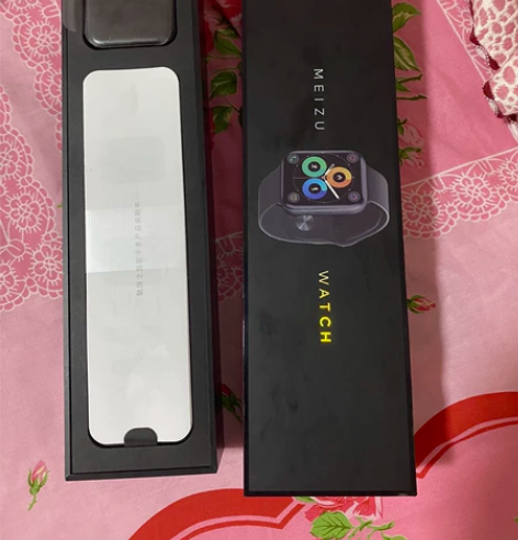 魅族watch成色很新，在保，箱说全，细微...