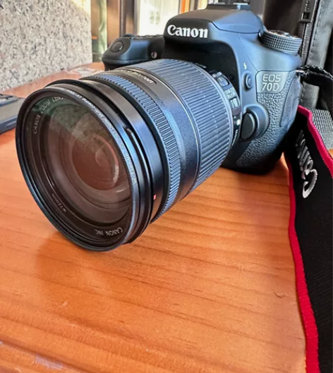 单反 佳能70D 东西都很新 拍过两次一直...