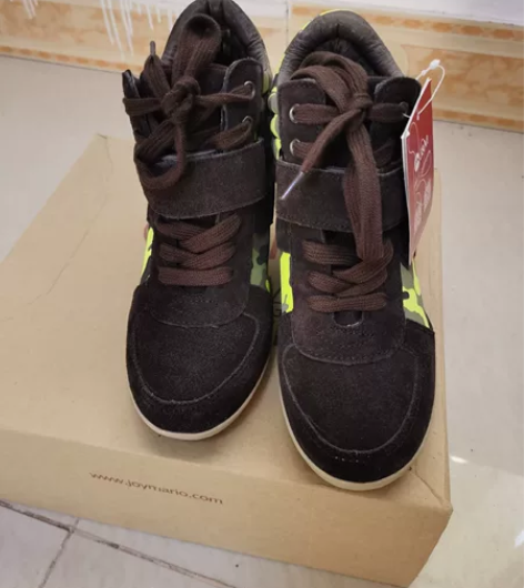 全新快乐玛丽内增高鞋.深咖啡色，36码.有...