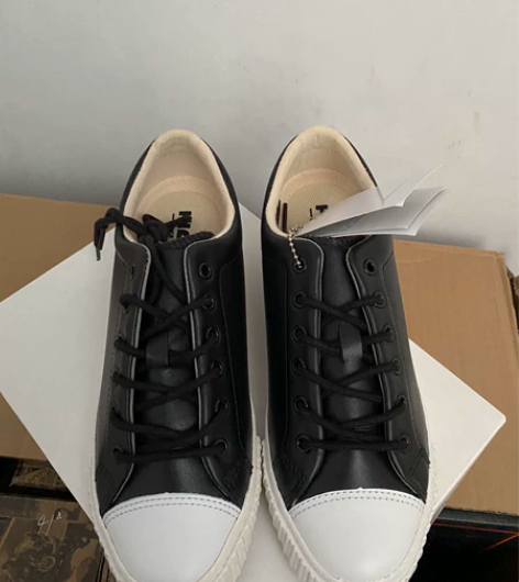 HOZ后街经典皮面内增高鞋全新品牌型号:H...