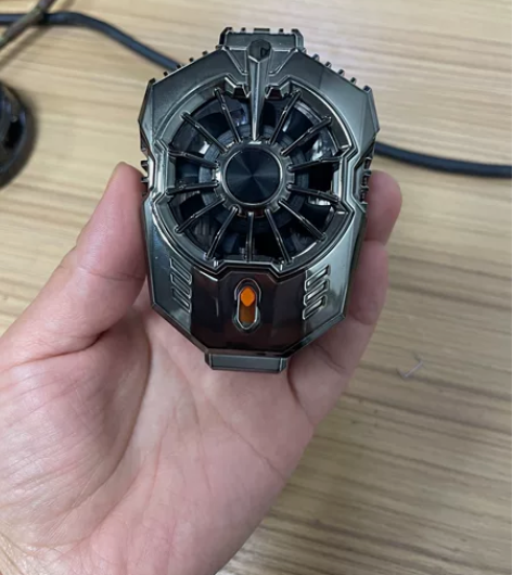 现货！ 包邮！半导体手机散热器，降温快，一...