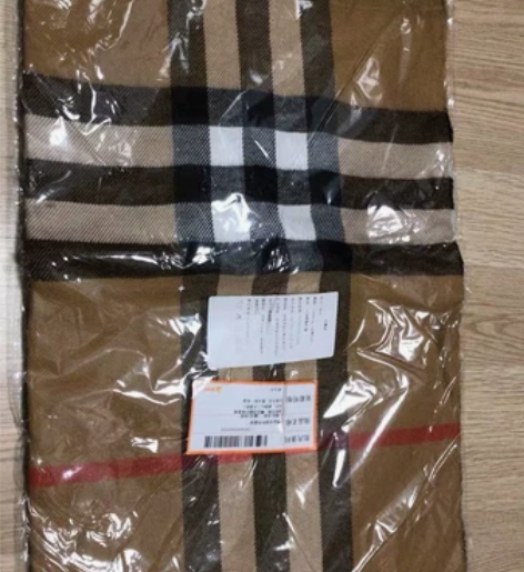 秋冬季双面时尚披肩围巾围脖 家人买东西送的...