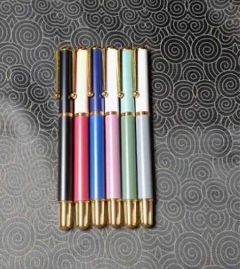 全新钢笔式毛笔，狼毫笔头，六种颜色可供选择...