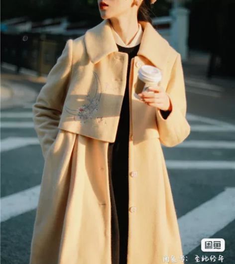 微笑向暖大衣,几乎 鹅黄色特别温柔显白安可...
