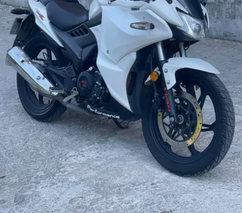 力帆KPR150摩托车 18年的车 手续齐...