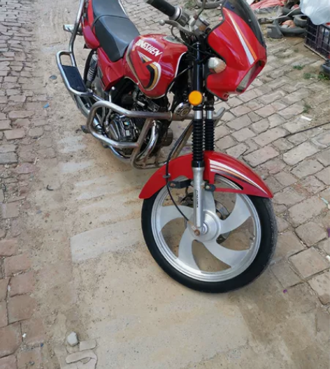 宗申125摩托车,仅行驶6000公里,电启...