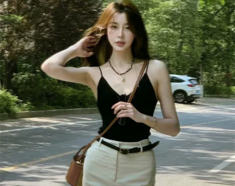 显瘦夏季半身裙纯欲辣妹短裙子小众高腰包臀裙...