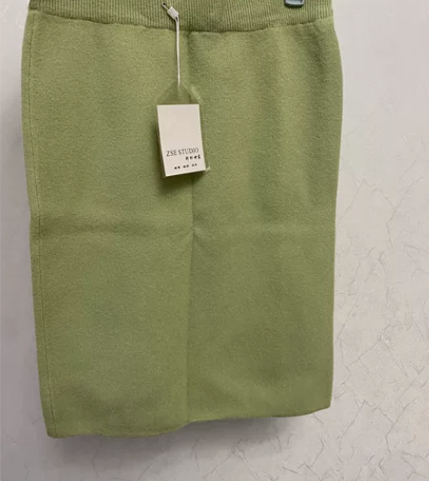 针织半身裙包臀裙女宽松加厚秋冬季大码直筒毛...