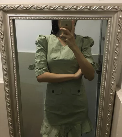 抹茶绿泡泡袖工装风鱼尾裙  仅试穿、闲置 ...