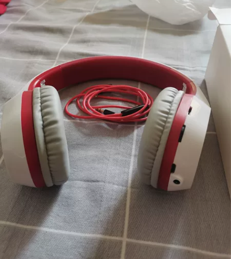 夏新蓝牙耳机，买来就试了一下。我戴有点大，...