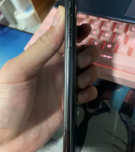 苹果11pro Max美版256 电池86...