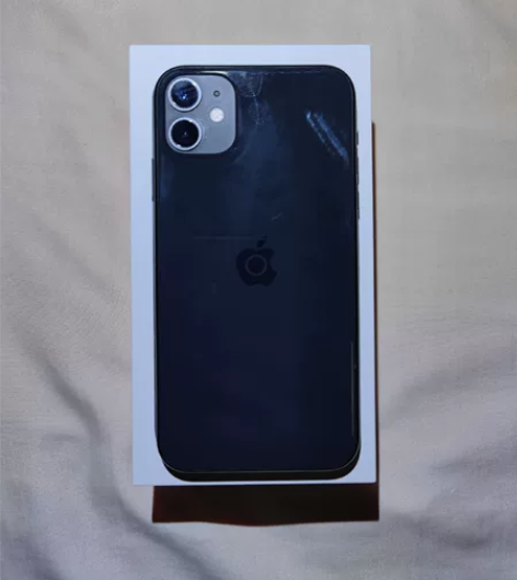 苹果11,128GB国行机,手机壳,原装充...