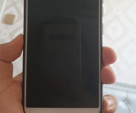 vivo x20 4+64基本没啥问题，普...