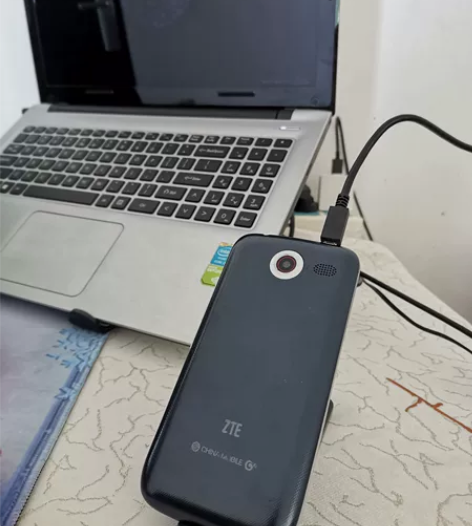 中兴Q201tT 3G时代纪念品   屏幕...