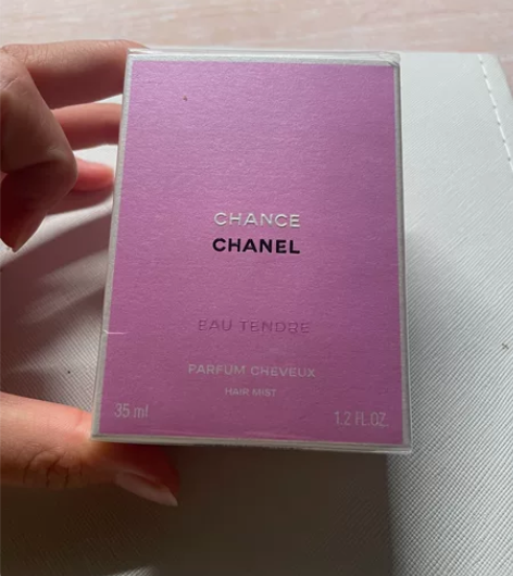 ?香奈儿香水专柜购入 保证正品 盒子有点小...