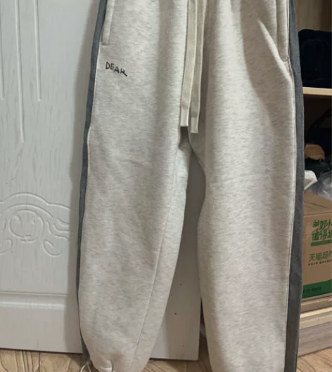 #坚决不撞衫 #白色裤子 卫裤 几乎全新加...