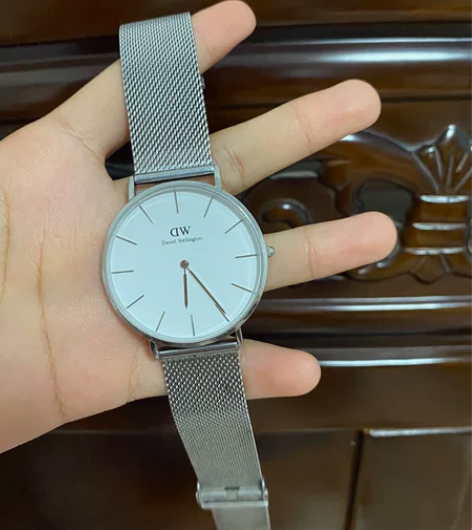 dw男士手表闲置便宜出 自带产品不退不换 ...