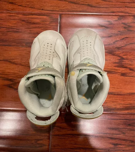 乔丹婴童Air Jordan 6 购于商场...