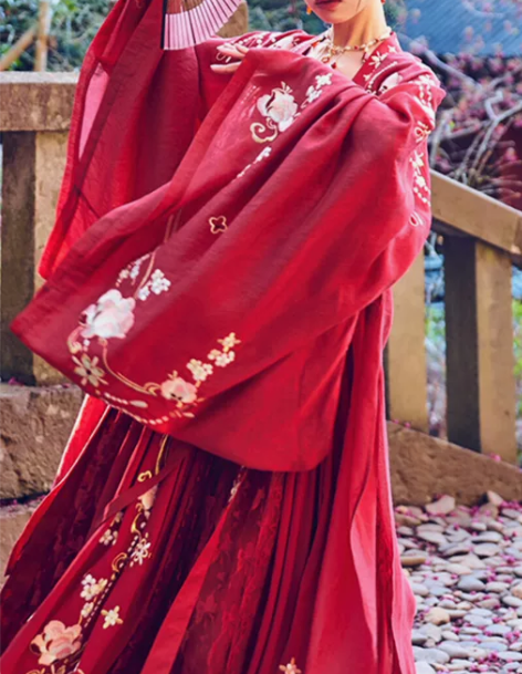 刺绣十三余小豆蔻儿[牡丹国色]大袖衫汉服女