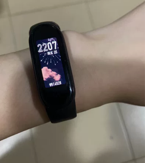 小米手环5NFC 石墨黑 没怎么用，当时被...