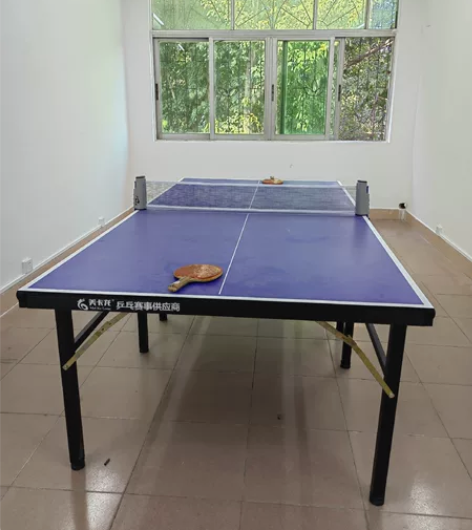 出售自用99新乒乓球桌一张。2.4米X宽1...