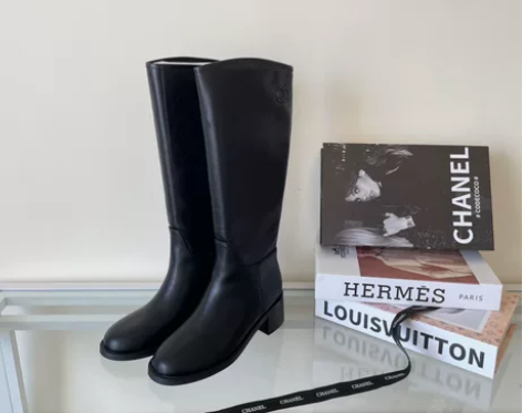 CHANEL 香奈儿高筒靴 官网同步 独家...