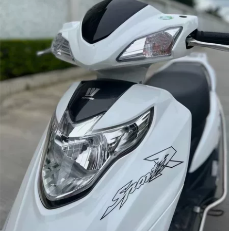 二手摩托车铃木红宝  欧三踏板车 发动机安...