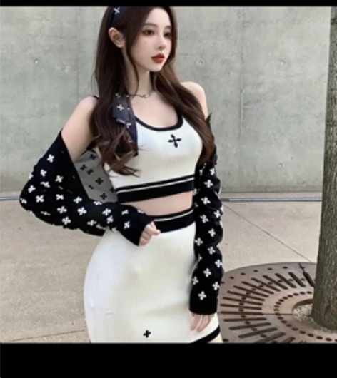 smfk 背心+包臀裙  一套 9新 感兴...