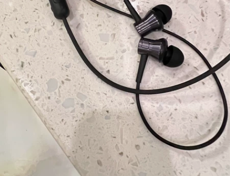 1more 万魔蓝牙运动耳机 买来半年没用...