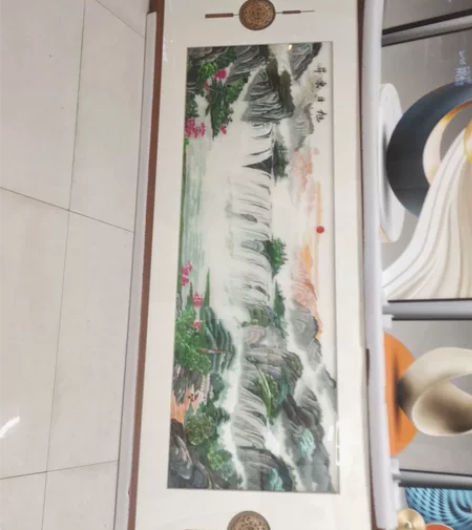 门业结业，刺绣画80*2.4米 感兴趣的话...