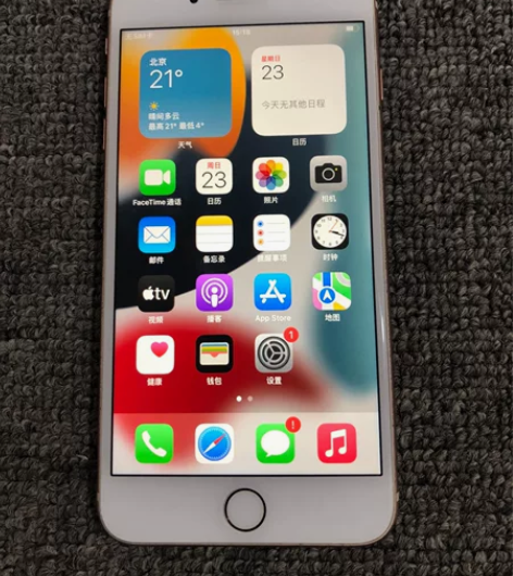 苹果8Plus，64G，已退ID，国行全网...
