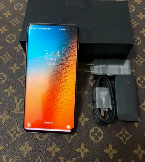 三星S10+ 三星S10plus 国行系统...