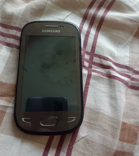 三星S5292 功能正常。成色不错。一机一...