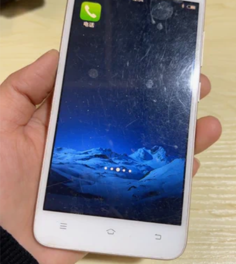vivo Y53L手机，正常充电开机，屏幕...