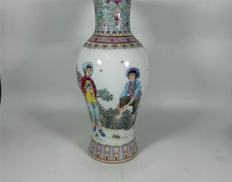 567瓷 景德镇国营瓷厂艺术瓷厂草帽款粉彩...