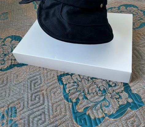 阿吉豆渔夫帽黑色，头围可调节。包邮。 感兴...