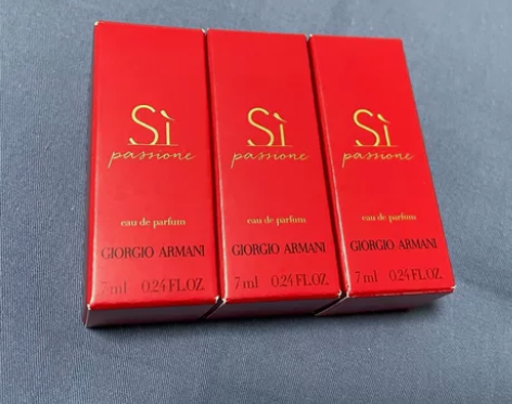 阿玛尼挚爱香水7ml 三个打包价  包邮非...