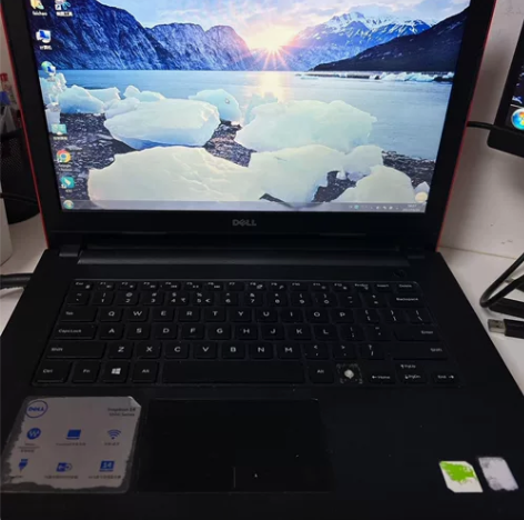 Dell Inspiron 14 3000...