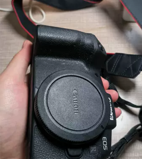 EOS RP 佳能微单 单机 成色如图，无...