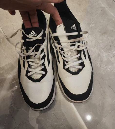 【MCT运动】adidas 运动鞋 42....
