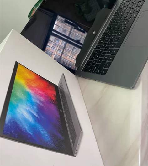 帮出一台小米air，13.3寸，i7 85...