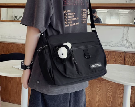 单肩包男日系简约百搭斜挎包女休闲学生上课背...