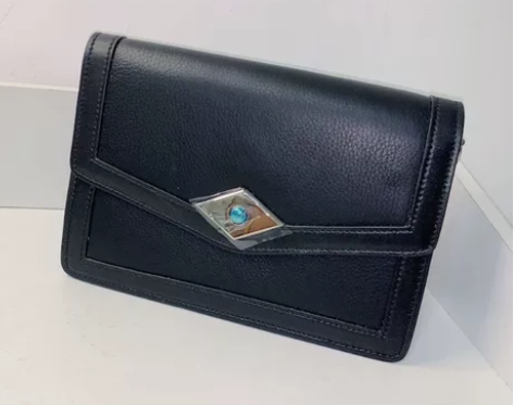 全新纯头层小牛皮单肩斜挎包，经典黑色，款式...