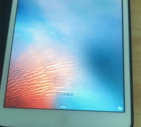 ipad mini1 出，便宜出，急着出，...